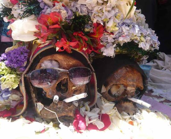 The Bolivian celebration known as the Fiesta de las Ñatitas pays homage to the dead. Source: Carlillasa / CC BY-SA 4.0