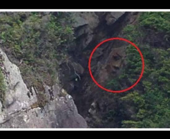 Mysterious, Giant Face Found on Cliff in Canada - Man-Made or Natural?