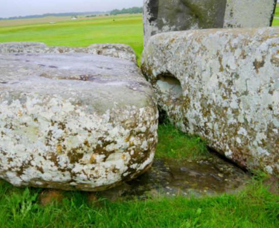 Great Scott! Stonehenge’s Altar Stone Traced to Scotland, Not Wales