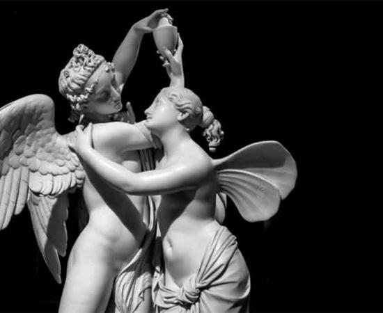 Cupid and Psyche (Amore e Psiche) - symbol of eternal love, by sculptor Giovanni Maria Benzoni. Source: Paolo Gallo/Adobe Stock