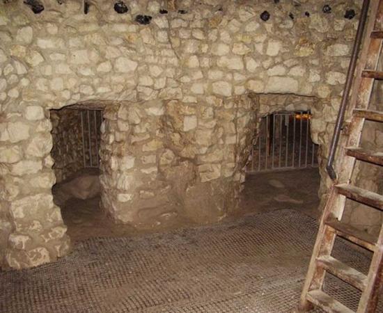 Grime's Graves: 5,000-Year-Old Flint Mine Opens a Window to the Past