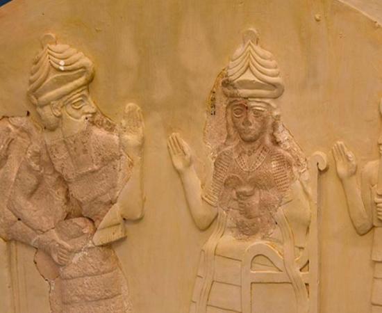 Votive stele of Gudea, ruler of Lagash, to the temple of Ningirsu. Ancient Orient Museum, Istanbul. Source: Osama Shukir Muhammed Amin FRCP (Glasg)/CC BY-SA 4.0)