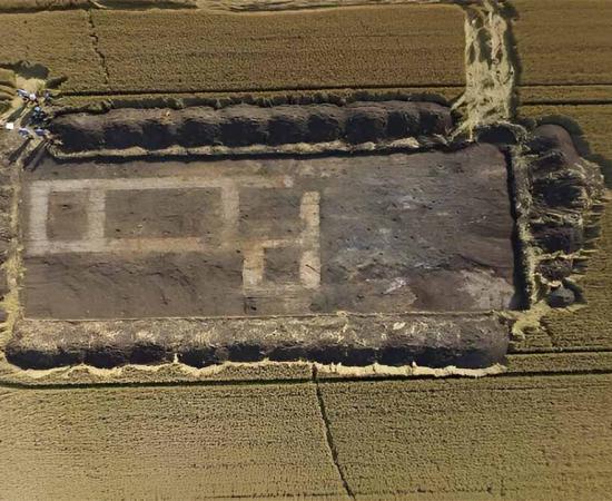 The excavation site at Crowland has revealed an ancient henge used by Saint Guthlac as the site of his hermitage. Source: The Anchor Church Field Project / Phys.org.