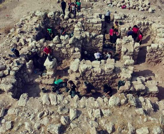 A bird’s eye view of the Seleucid Hellenistic fortress burnt to the ground by Jewish freedom fighters nearly 2,000 years ago!     