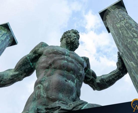 A Hypothesis on the Pillars of Hercules and Their True Location 