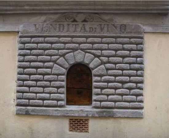 Historic Wine Windows in Florence.	Source:	sailko/CC BY-SA 3.0