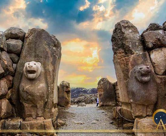 The lion gate of The Hattusa (nejdetduzen /Adobe Stock)