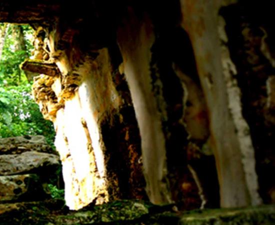 Yaxchilan contains hundreds of ancient structures, a labyrinth, tunnels, chabmers. What secrets do they keep? (Photo: ©Marco M. Vigato)
