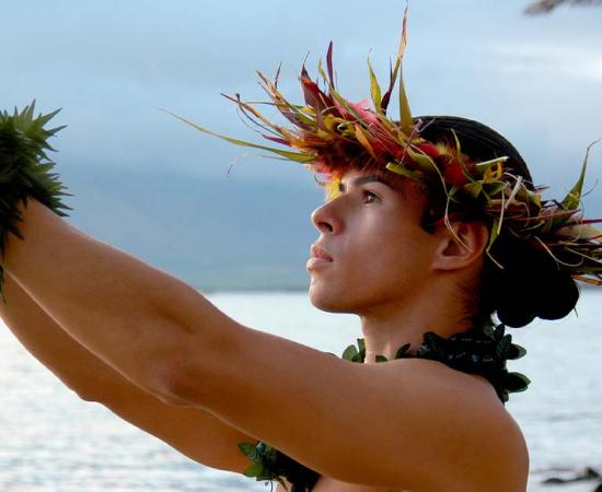Male Hula dance performer. Source: Guntherize / Adobe Stock.