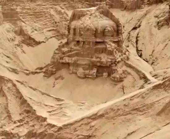 Old Indian Shiva temple unearthed on the Penna River near Peramalla Padu village, Andra Pradesh, India       Source: ANI