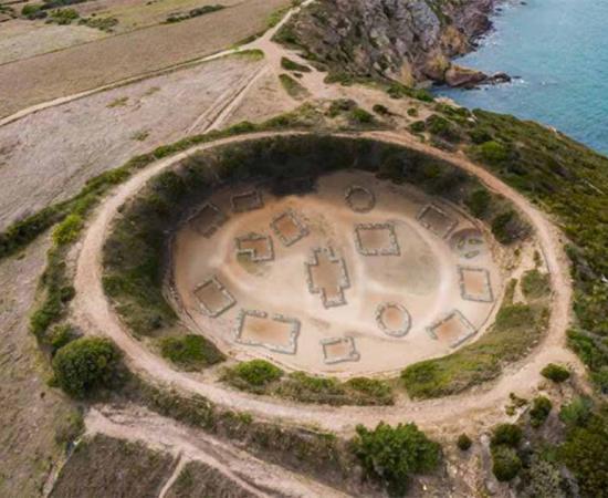 Artist’s impression of the remains of the village revealed by LiDAR.                 Source: Côtes d’Armor Departmental Council