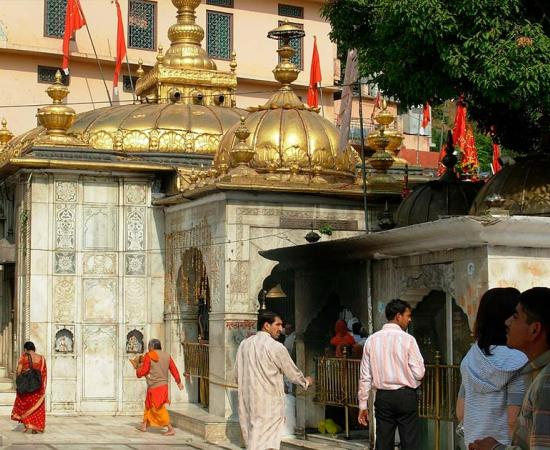Jwala Ji Temple, India. Source: Nswn03 / CC by SA 3.0.