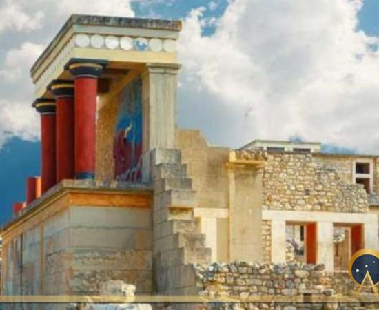 Another viewpoint of the Knossos palace at Heraklion, Crete, which is part of the extensive Knossos Palace ruins that are full of details relating to the great Minoan civilization of the Aegean Sea. ( vladimircaribb / Adobe Stock)