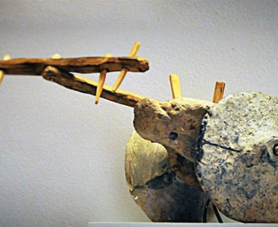 Terracotta model of a chariot used by the Kura-Araxes people, 4th-3rd millennium BC Source: Tehran Times / CC 4.0