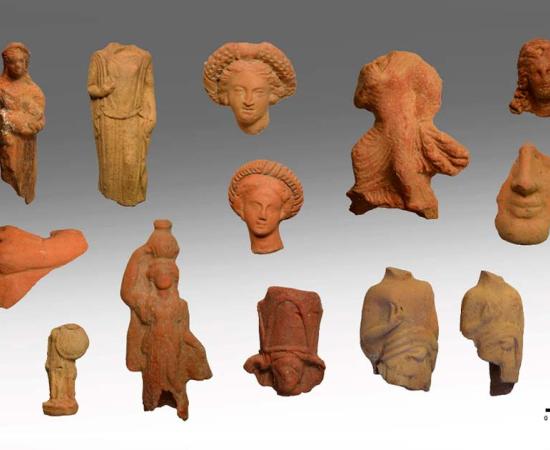 Clay figurines of boys and girls found during an excavation on the Greek island of Kythnos. Source: Greek Culture Ministry