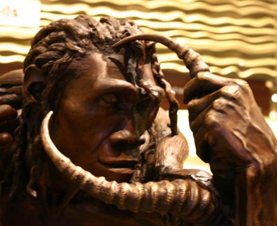 Homo erectus statue, taken at David H. Koch Hall of Human Origins as the Smithsonian Natural History Museum.