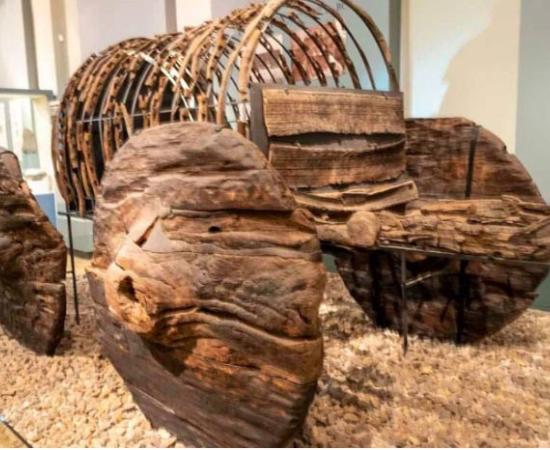 : Lchachsen Wagon, National History Museum of Armenia.	Source: Phoenix Tour