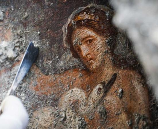 Leda and the Swan fresco found at Pompeii 