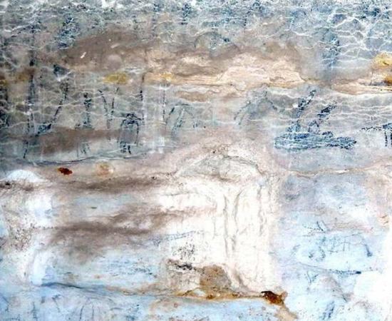 Andriamamelo cave art panel. Madagascar cave art is leading to curious conclusions. Source: Author provided