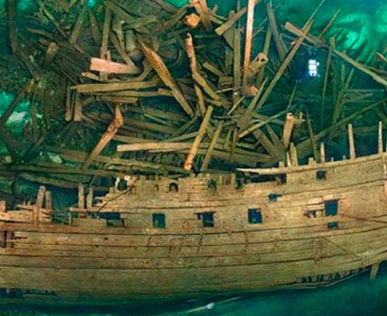 The Mars lies at the bottom of the Baltic Sea, where it sank during a naval battle in 1564. Composite photograph by Tomasz Stachura , Ocean Discovery.