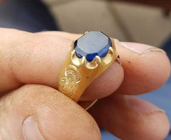 Medieval Ring Found in Robin Hood’s Forest Hideout May Net Finder a Small Fortune