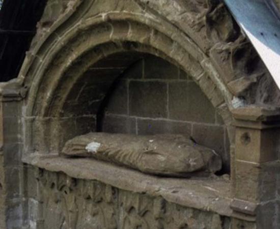 Hidden carvings have been found on the tomb of Bishop Robert Cardeny at Dunkeld Cathedral. 
