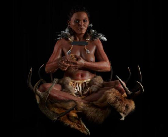 Seated Mesolithic woman was likely a shaman.         Source: © Gert Germeraad/Trelleborgs Museum