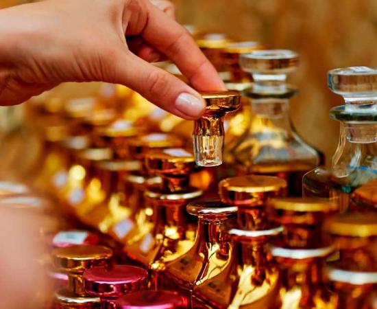 Recently, a team of Turkish scientists have recreated a 1200-BC Mesopotamian perfume made by the "world's first female chemist" Tapputi. These glass bottles are full of “modern” perfumes that all benefited from the first scent pioneers of the ancient world. Source: gal2007 / Adobe Stock