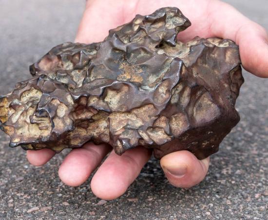 Extraterrestrial crystal in Siberia