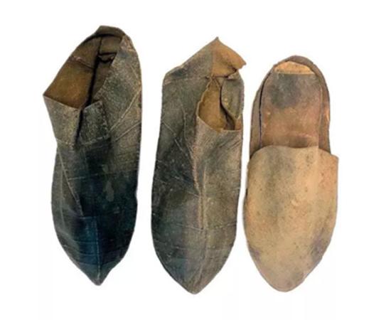 These three pieces of ancient footwear were used to scientifically estimate Michelangelo’s height in the recent study.	Source: Casa Museo Buonarroti / Anthropologie