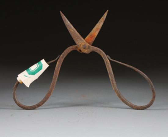 A pair of 600-year-old iron surgical tools (scissors and tweezers) from the tomb of Ming Dynasty physician Xia Quan.