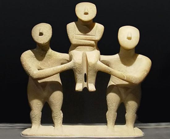 The three Figurines – Cycladic Art  