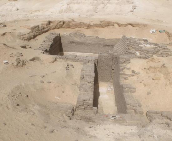 : 5,000-year-old tomb found in Minya, Egypt.