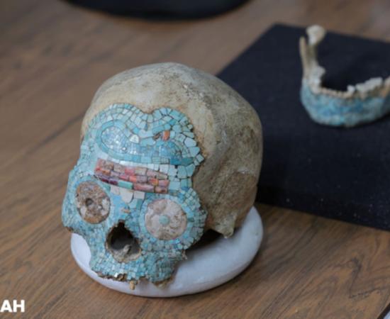 Pre-Hispanic turquoise-mosaic skull returned to Mexico