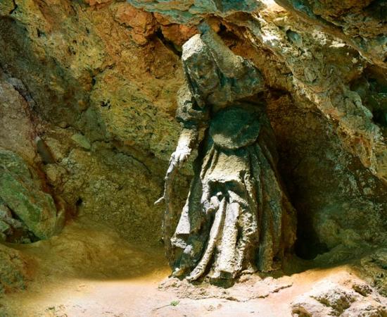 Mother Shipton’s Cave. Source: GetFocusArt / Adobe Stock.