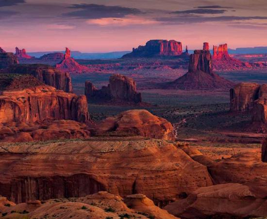 Hunts Mesa in the Navajo National Monument, which has three well-preserved Ancestral Puebloan people's cliff dwellings.     Source: Bill45 / Adobe Stock
