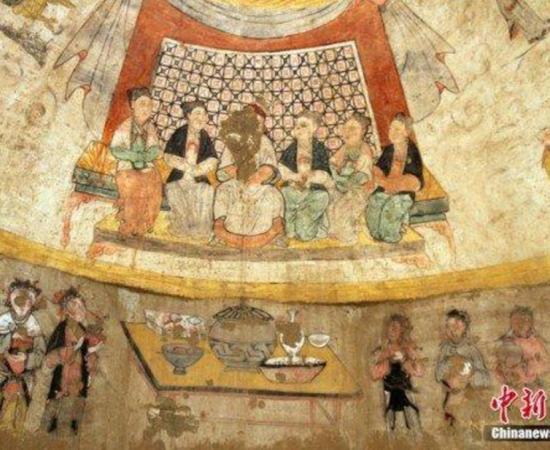 Paintings in a Yuan Dynasty tomb had beautifully painted scenes from stories of Filial Piety.