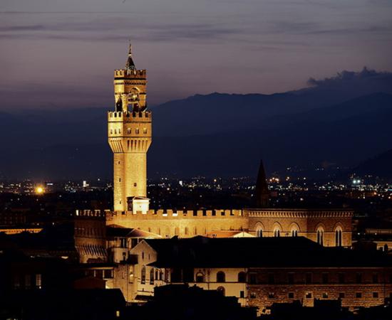Palazzo Vecchio by night. 