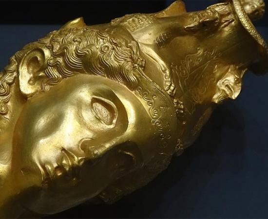 Detail of Ornament from Panagyurishte Gold Treasure, Archaeological Museum, Plovdiv, Bulgaria      Source: CC BY-SA 2.0