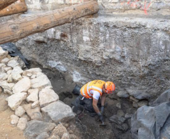 Iron Age wall excavated at Hotel-Dieu, Paris, potentially site of Paris origins