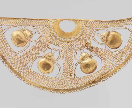 Peruvian nose ornament with spiders. Source: Metropolitan Museum of Art / Public Domain.