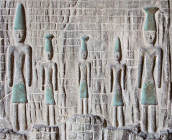 Phoenician stone sculpture (disq / Adobe Stock)