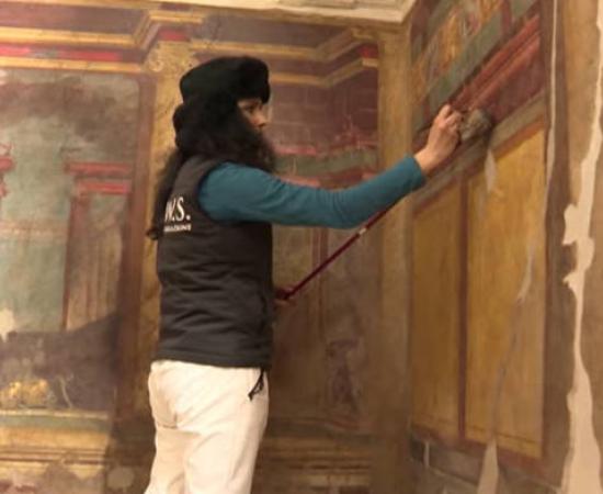 Workers are restoring the luxurious 1st century BC residence of Poppaea Sabina. 