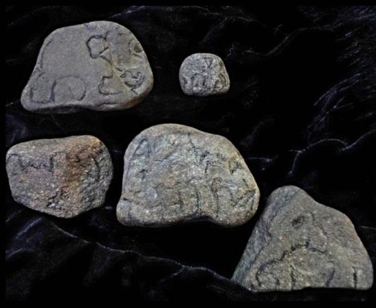 Native American Tiny 'Elephant Stones', Mammoth Effigies, Carvings, Totems From Pennsylvania. Portable rock art such as this has been found globally.
