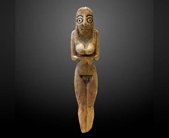 Statuette of a woman from predynastic Egypt, 4th millennium BC (CC by SA 2.0)