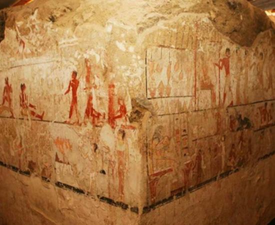 The highly-decorated tomb is built in a distinctive ‘L’ shape