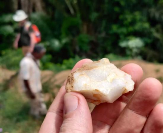 Stone tool recovered at the site of Bété I, Côte d’Ivoire.