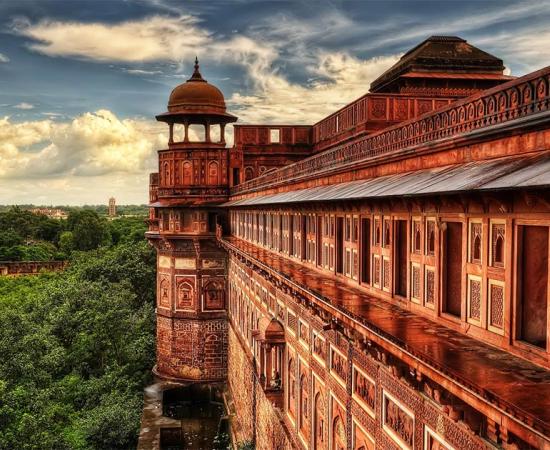 Agra fort, or Red fort, Delhi, India.    Source: Lukas