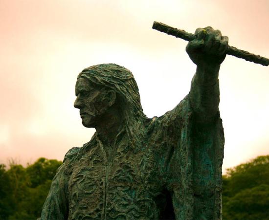 Statue of the Irish hero Red Hugh O’Donnell. Source: rgmcfadden / CC BY-NC 2.0.