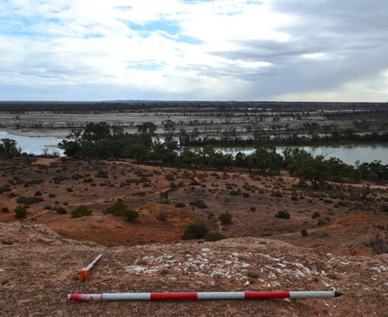Exposed shell midden on the Pike River cliff line near the Riverland region Aborigines’ project site.      Source: Flinders University